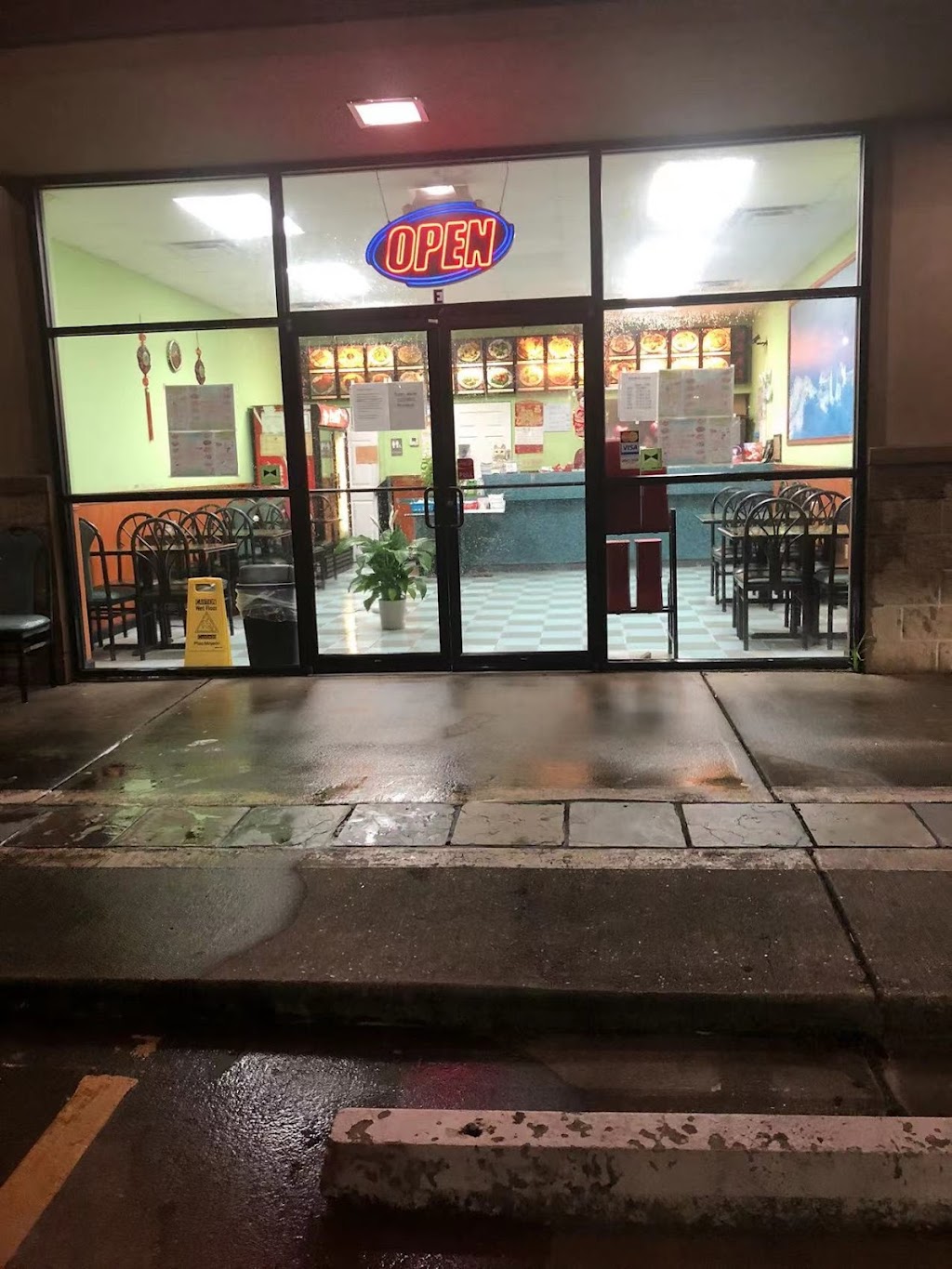 Hot Wok | restaurant | 36519 Oak Plaza Ave, Prairieville, LA 70769, USA | 2256777879 OR +1 225-677-7879