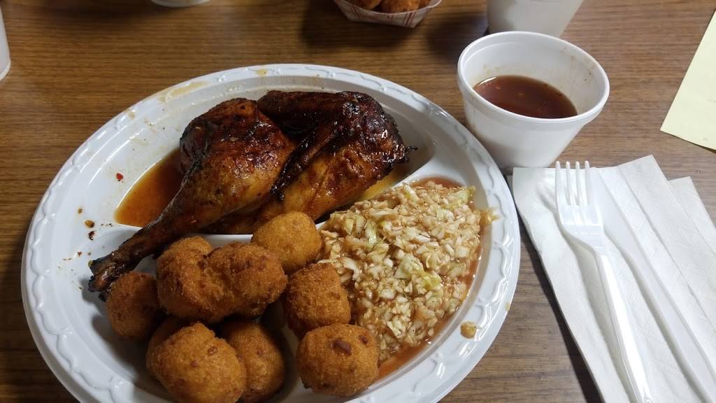 Country Barbecue | restaurant | 4012 W Wendover Ave, Greensboro, NC 27407, USA | 3362923557 OR +1 336-292-3557