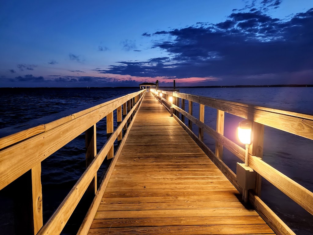 Riverview Restaurant | restaurant | Fort Fisher, 121 Riverfront Rd, Kure Beach, NC 28449, USA | 9108000617 OR +1 910-800-0617