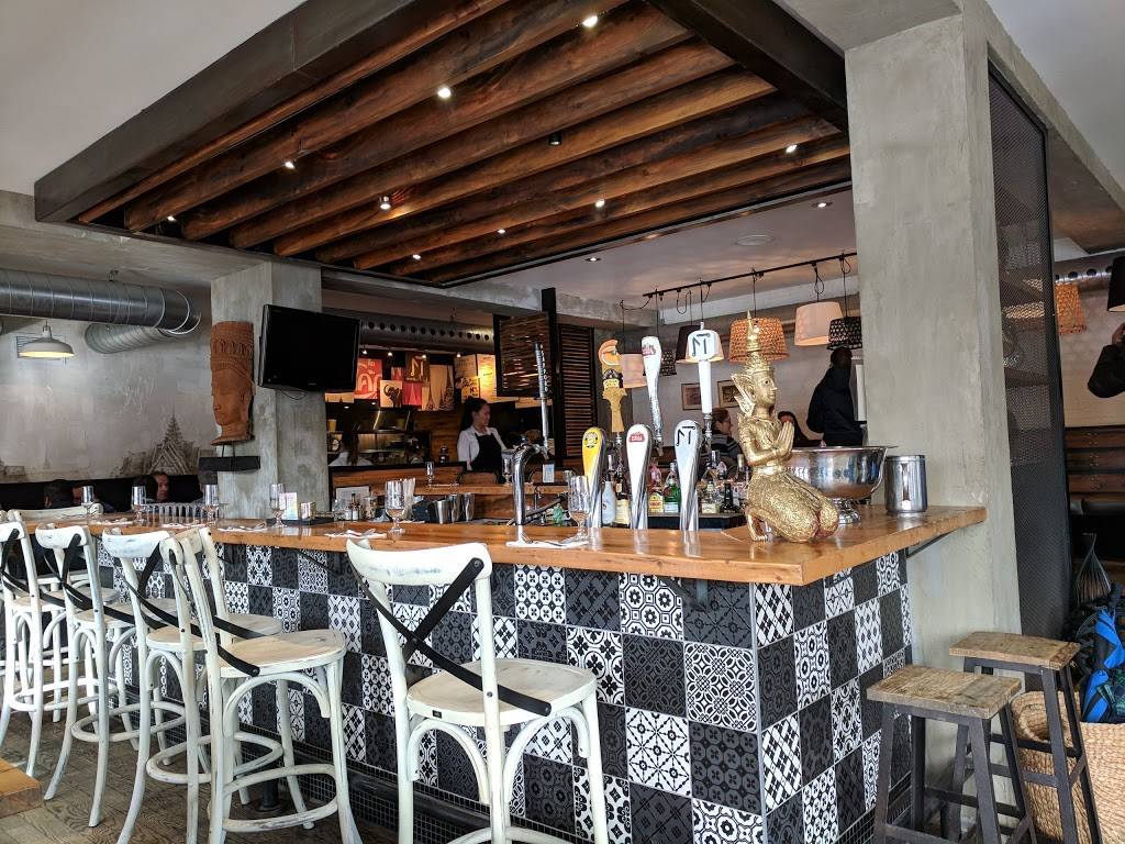 Madame Thai | restaurant | 361 Rue Saint-Charles Ouest, Longueuil, QC J4H 1E7, Canada | 4503329378 OR +1 450-332-9378