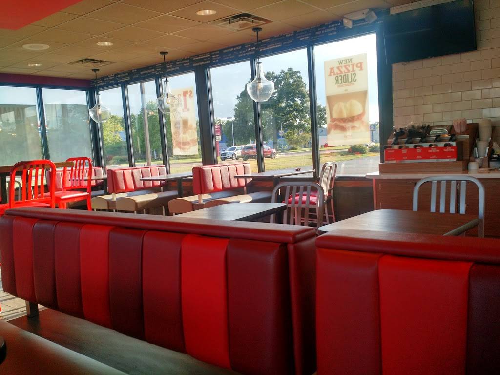 Arbys | restaurant | 2143 W Main St, Lowell, MI 49331, USA | 6168971427 OR +1 616-897-1427