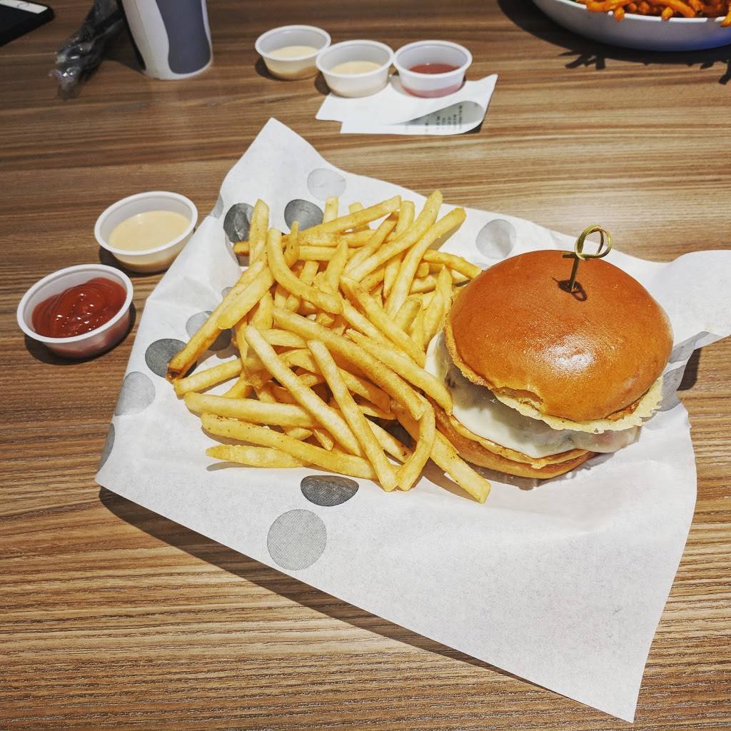 Burger 21 | restaurant | 26425 Novi Rd F, Novi, MI 48375, USA | 2485134333 OR +1 248-513-4333