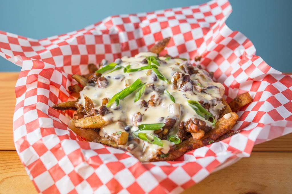 Bel Bar + Kitchen | restaurant | 3188 N Elston Ave, Chicago, IL 60618, USA | 8722419032 OR +1 872-241-9032