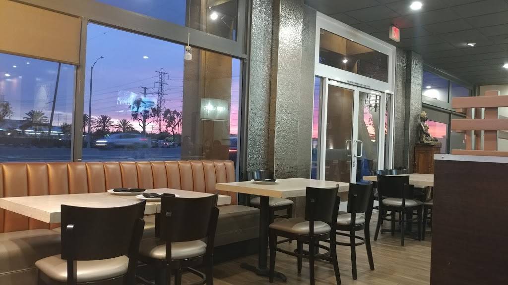 Nayada Thai Cuisine | restaurant | 11401 E Carson St A, Lakewood, CA 90715, USA | 5628606108 OR +1 562-860-6108