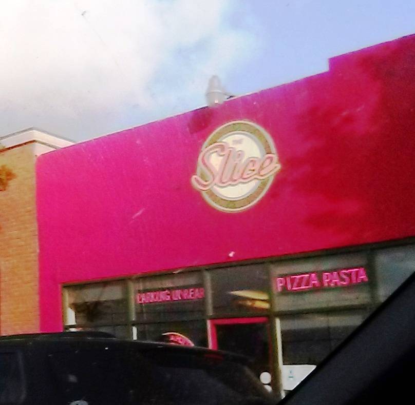 Slice | restaurant | 1622 Ocean Park Blvd, Santa Monica, CA 90405, USA | 3103994060 OR +1 310-399-4060