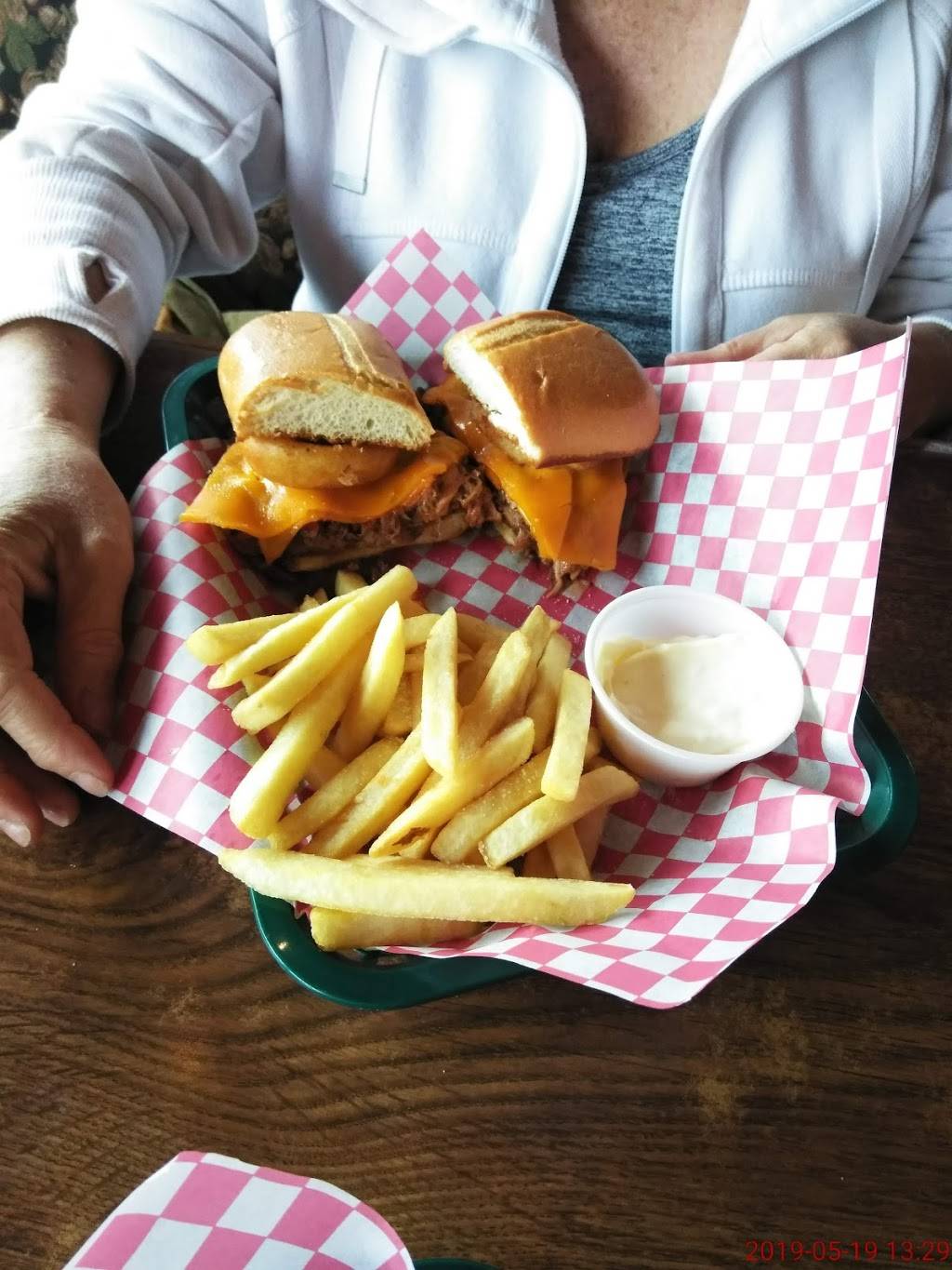 The Logger | restaurant | 42929 Old Highway 30, Astoria, OR 97103, USA | 5034586886 OR +1 503-458-6886