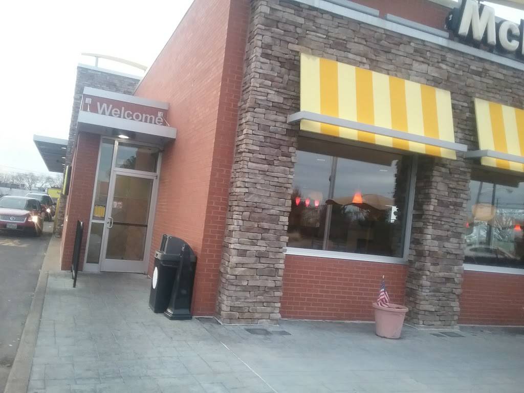 McDonalds | cafe | 946 E Waterloo Rd, Akron, OH 44306, USA | 3307245126 OR +1 330-724-5126