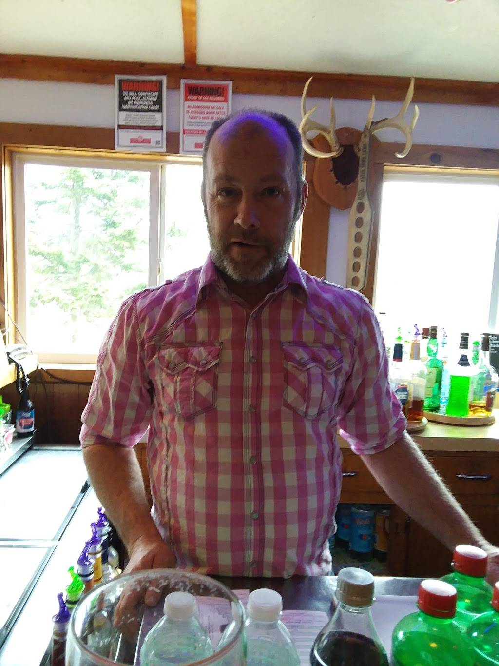 Thirsty Bear Pub | restaurant | W10968 County Rd J, Deerbrook, WI 54424, USA | 7156236414 OR +1 715-623-6414