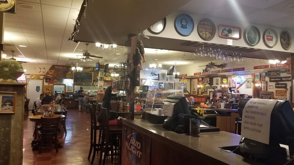 Catfish Parlour | restaurant | 4705 E Ben White Blvd, Austin, TX 78744, USA | 5124003601 OR +1 512-400-3601