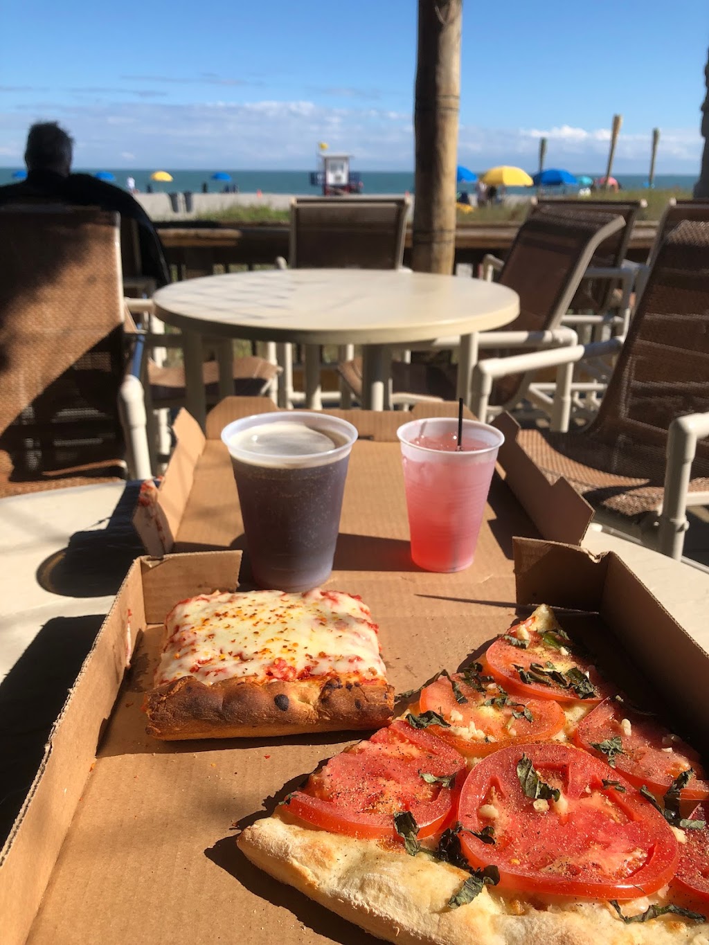 Bizzarro Pizza | restaurant | 3 N Atlantic Ave, Cocoa Beach, FL 32931, USA | 3216134010 OR +1 321-613-4010