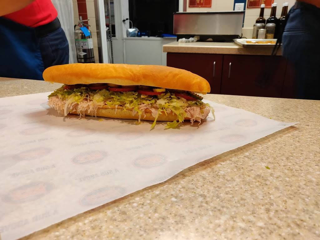 Jersey Mikes Subs | restaurant | 2000 E Avenida De Los Arboles, Thousand Oaks, CA 91362, USA | 8052411818 OR +1 805-241-1818