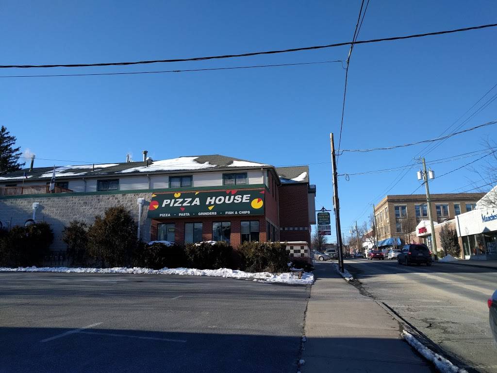 Pizza House | restaurant | 66 Union St, Easthampton, MA 01027, USA | 4135271320 OR +1 413-527-1320