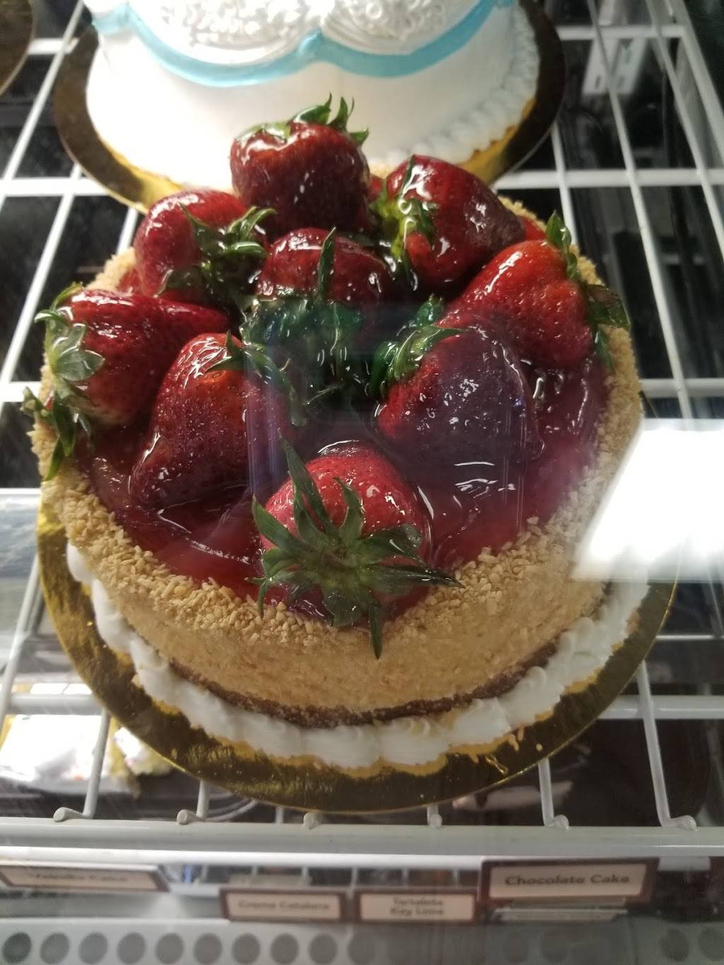 Pinecrest Bakery - Miller | bakery | 14764 SW 56th St, Miami, FL 33185, USA | 7862920355 OR +1 786-292-0355