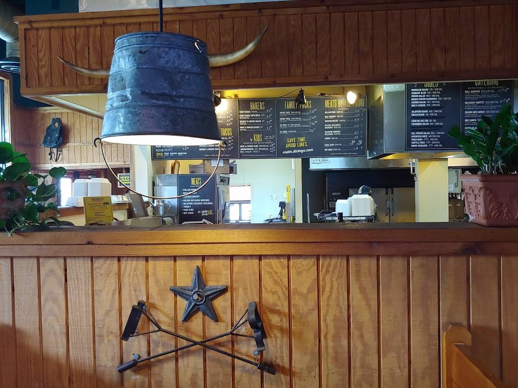Dickeys Barbecue Pit | restaurant | 10230 E Arapahoe Rd, Centennial, CO 80112, USA | 3037922444 OR +1 303-792-2444