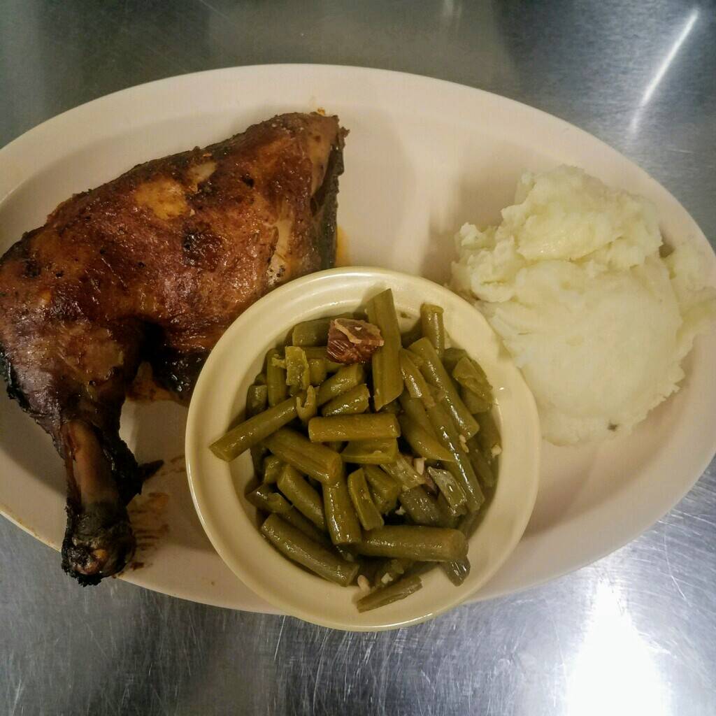 Stockyard Grille & Creamery | restaurant | 104 Danville St, Lancaster, KY 40444, USA | 8597921222 OR +1 859-792-1222