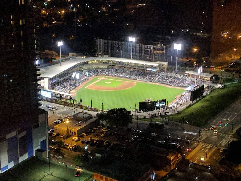 Charlotte City Club | restaurant | 121 W Trade St #3100, Charlotte, NC 28202, USA | 7043343200 OR +1 704-334-3200