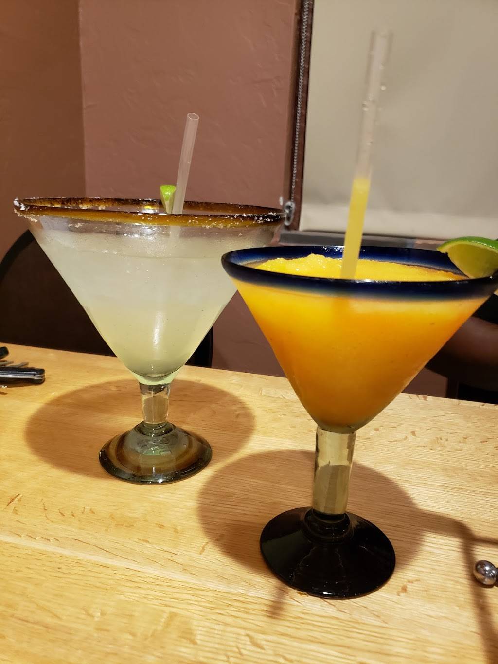 Michas Restaurant | restaurant | 2908 S 4th Ave, Tucson, AZ 85713, USA | 5206235307 OR +1 520-623-5307