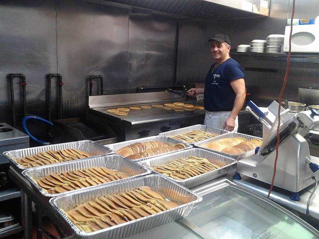 Guss American Grill | restaurant | 7206 New Utrecht Ave, Brooklyn, NY 11228, USA | 7183317573 OR +1 718-331-7573