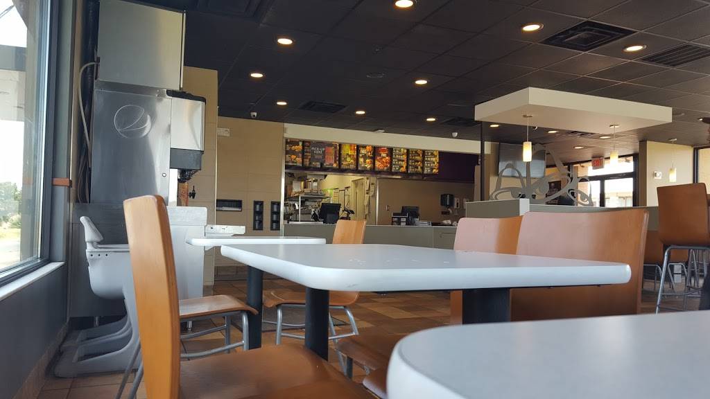 Taco Bell | meal takeaway | 2608 S I-35 Service Rd, Oklahoma City, OK 73129, USA | 4056702130 OR +1 405-670-2130