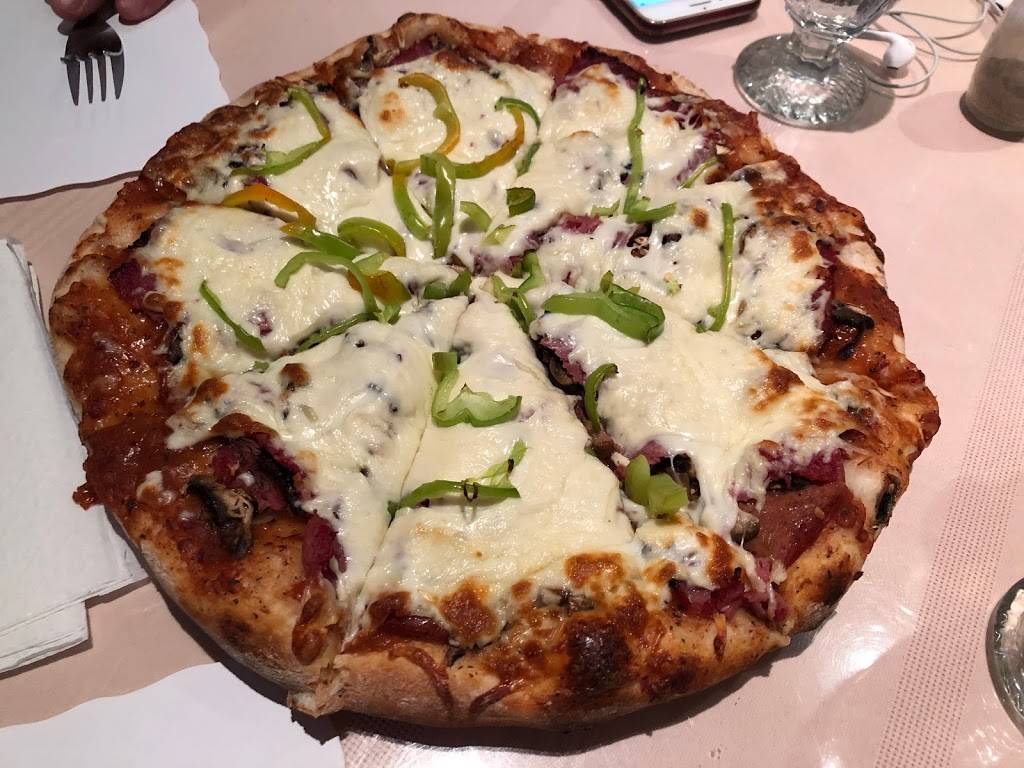 Velos Pizzeria Brochetterie | restaurant | 83 Avenue Donegani, Pointe-Claire, QC H9R 2W1, Canada | 5146955313 OR +1 514-695-5313