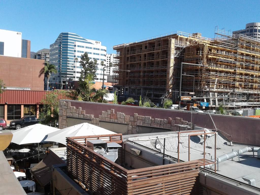 Phoenicia Restaurant | restaurant | 343 N Central Ave, Glendale, CA 91203, USA | 8189567800 OR +1 818-956-7800