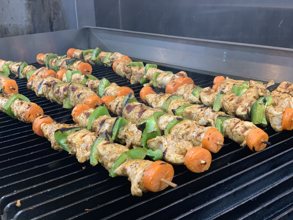 Mr Seas Fresh Fish & Seafood | restaurant | 12500 E Warren Ave, Detroit, MI 48215, USA | 3133315277 OR +1 313-331-5277