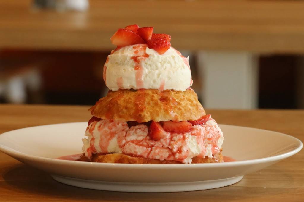 STACKS Biscuit House | restaurant | 310 S Oak St #100, Roanoke, TX 76262, USA | 8174648188 OR +1 817-464-8188