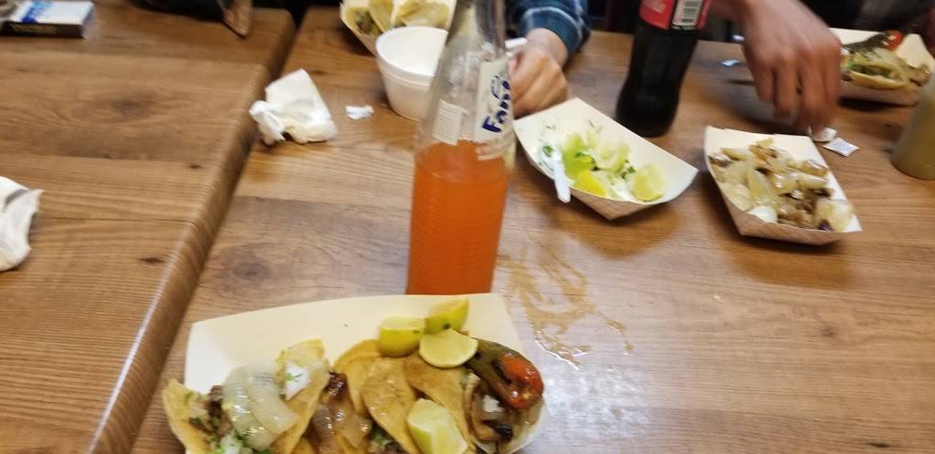 Tacos El Mexicano | restaurant | 1322 Culebra Rd, San Antonio, TX 78201, USA | 2106395966 OR +1 210-639-5966