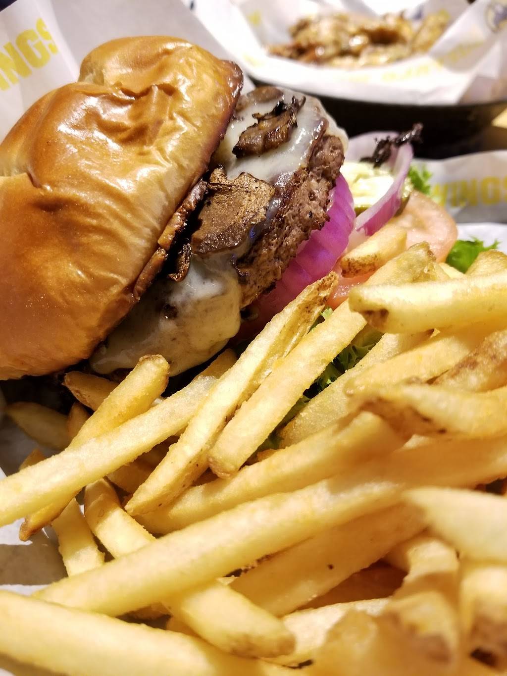 Buffalo Wild Wings | restaurant | 1887 Pulaski Hwy, Bear, DE 19701, USA | 3028323900 OR +1 302-832-3900