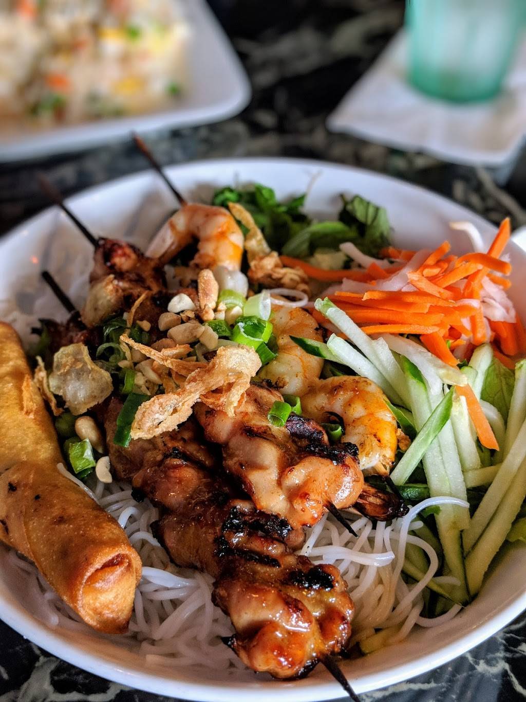 108 Vietnamese Restaurant | restaurant | 18114 E Valley Hwy, Kent, WA 98032, USA | 4252518803 OR +1 425-251-8803