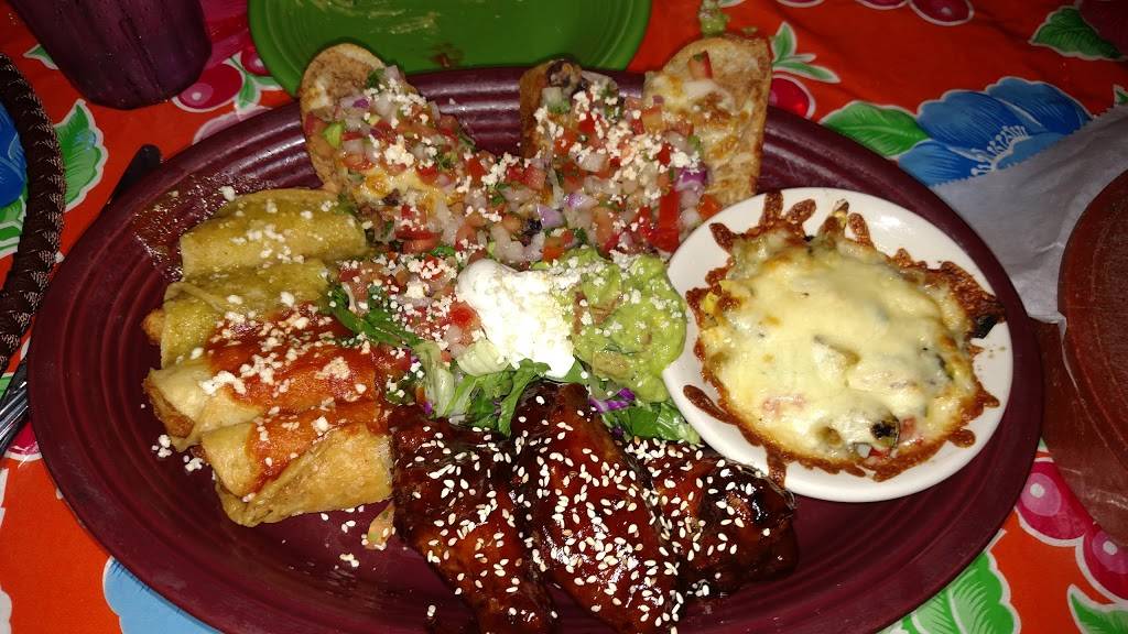 Sergios Place | restaurant | 6966 W North Ave, Chicago, IL 60707, USA | 7736225555 OR +1 773-622-5555