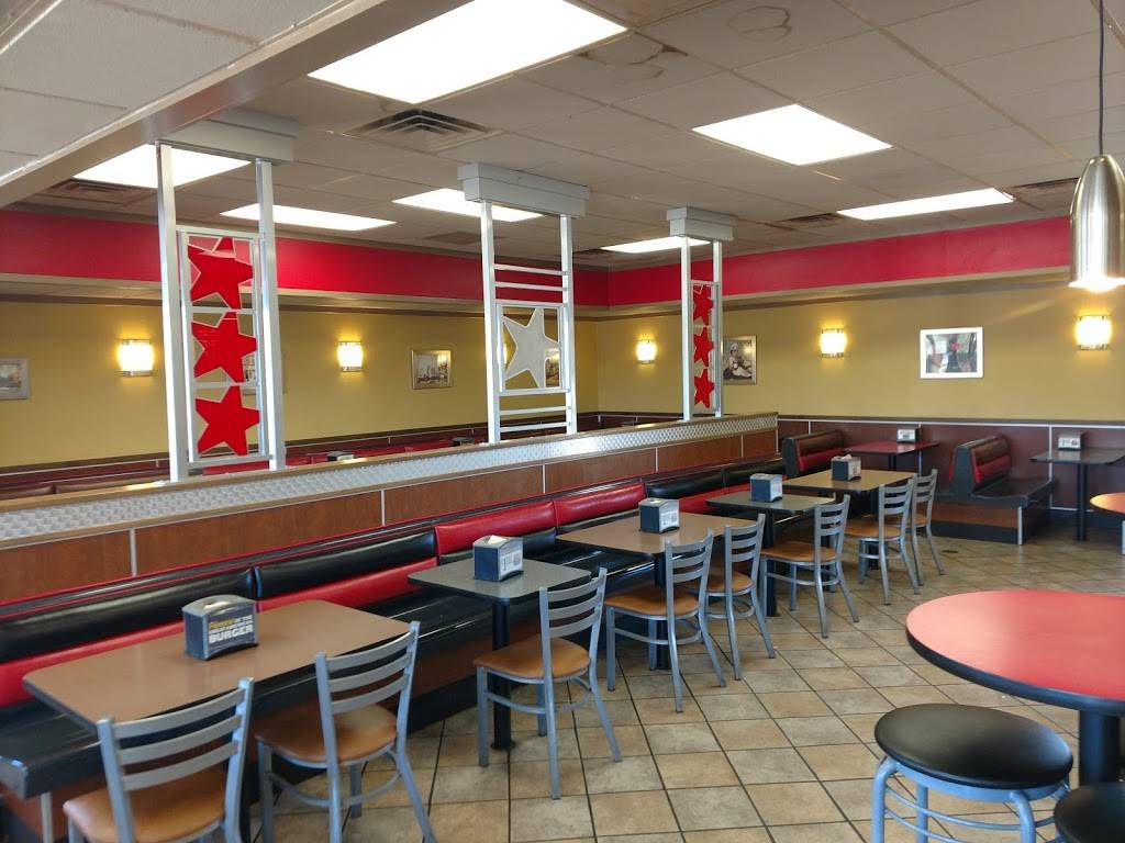 Hardees | restaurant | 915 N Brown St, Chadbourn, NC 28431, USA | 9106543221 OR +1 910-654-3221