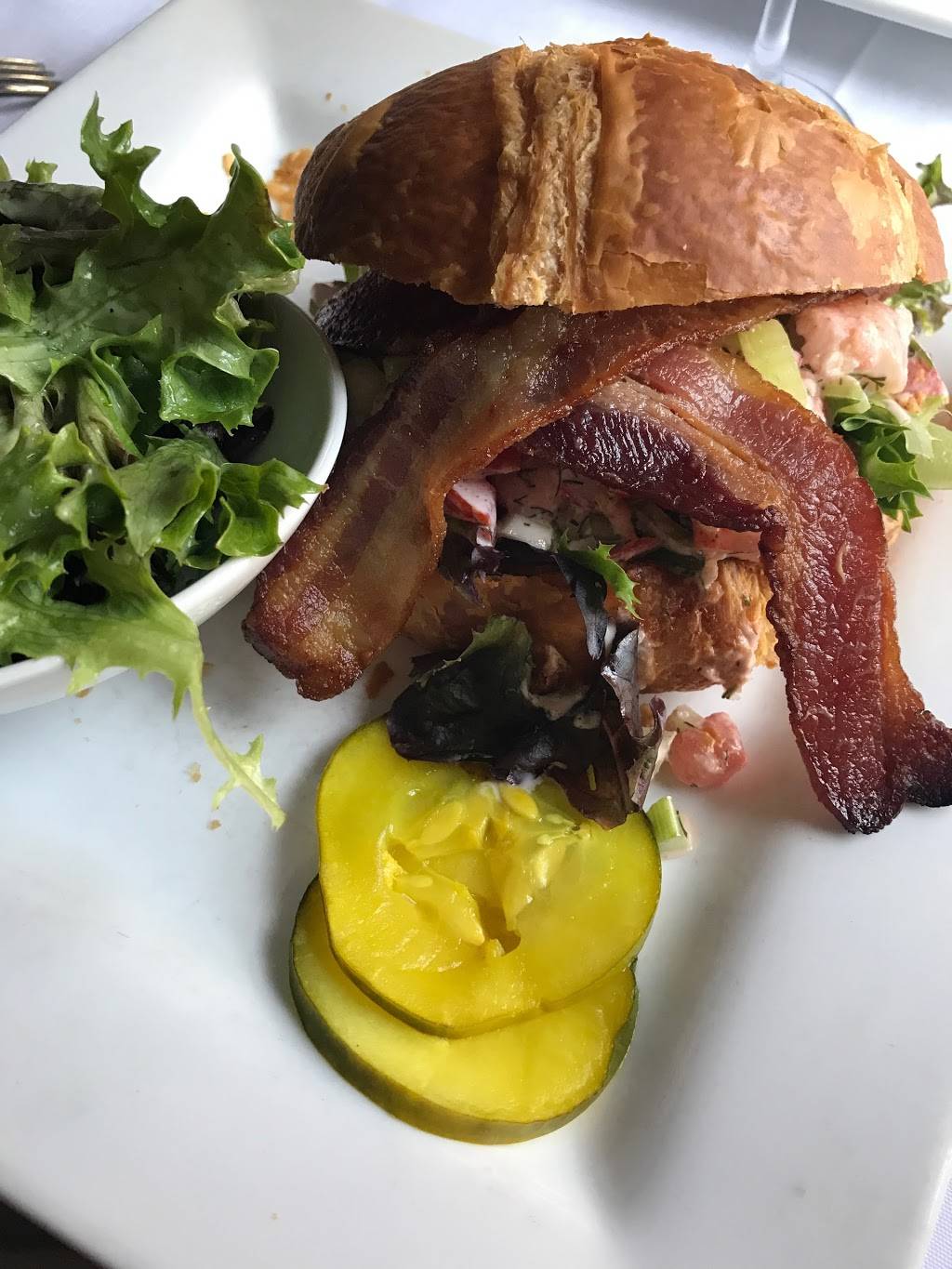 White Horse Tavern | restaurant | 26 Marlborough St, Newport, RI 02840, USA | 4018493600 OR +1 401-849-3600