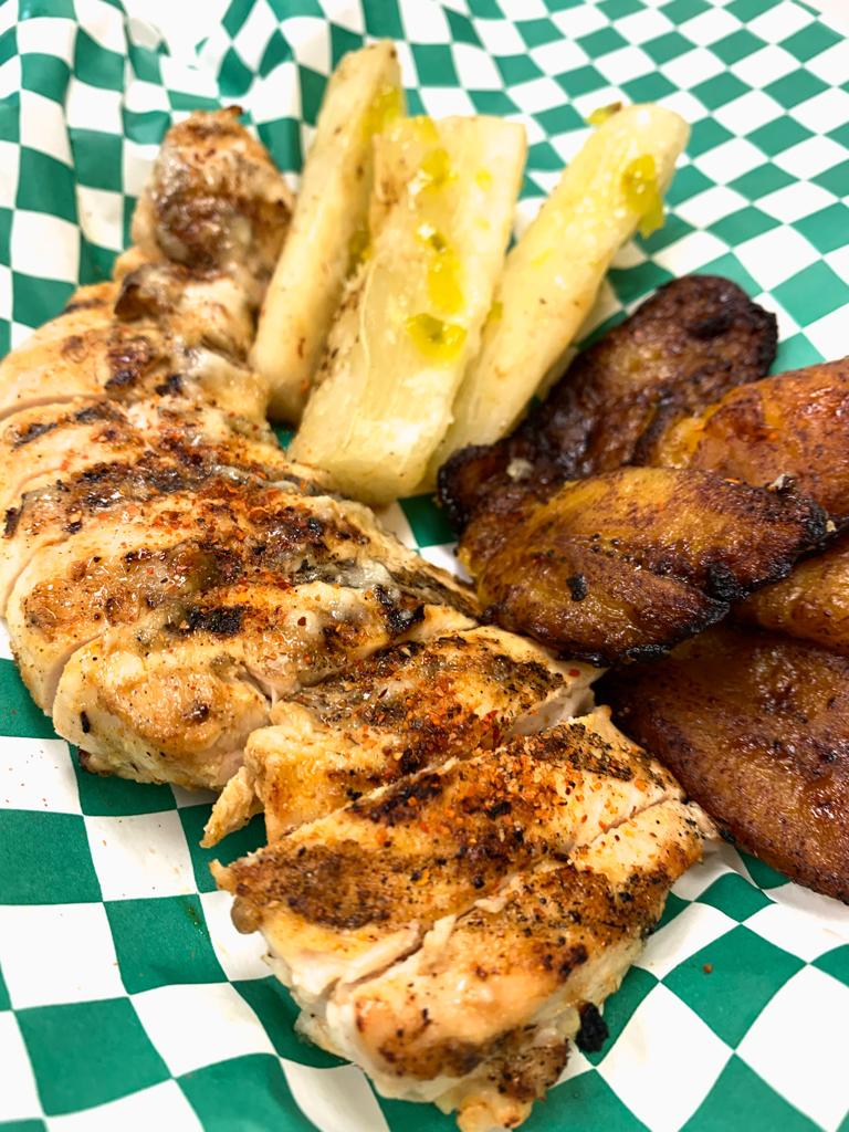 Ghynaros Grill | restaurant | 3224 W Foster Ave, Chicago, IL 60625, USA | 8722086295 OR +1 872-208-6295