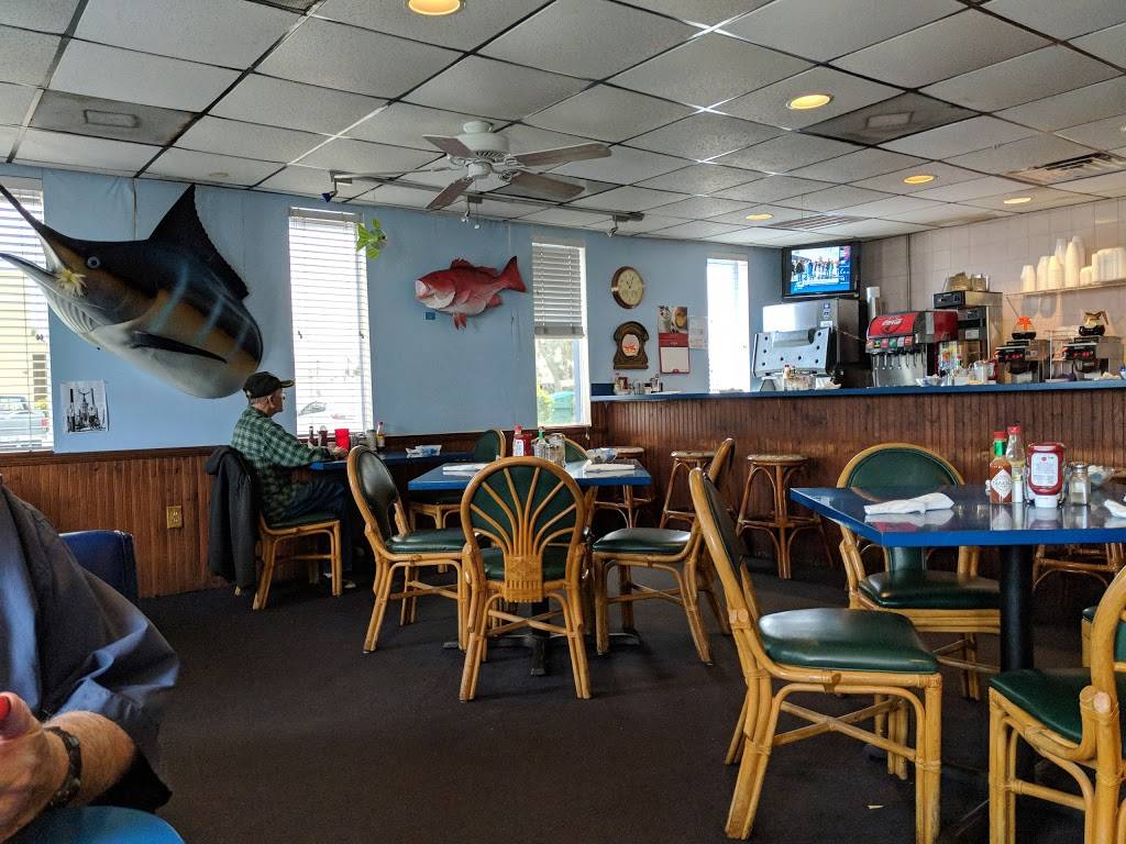 Portside Galley | restaurant | 101 George J King Blvd #4, Cape Canaveral, FL 32920, USA | 3218680018 OR +1 321-868-0018