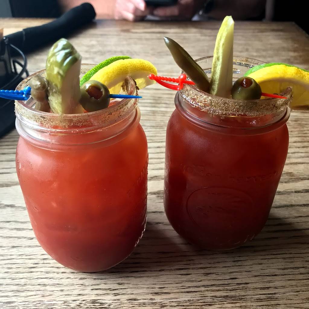 The Twisted Apron | restaurant | 1833 Wyandotte St E, Windsor, ON N8Y 1E2, Canada | 5192562665 OR +1 519-256-2665