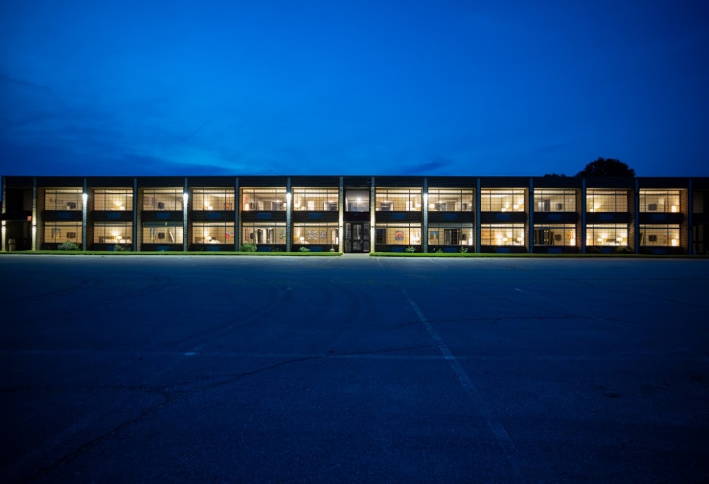 The Highlander Hotel | restaurant | 2525 Highlander Pl, Iowa City, IA 52245, USA | 3193542000 OR +1 319-354-2000