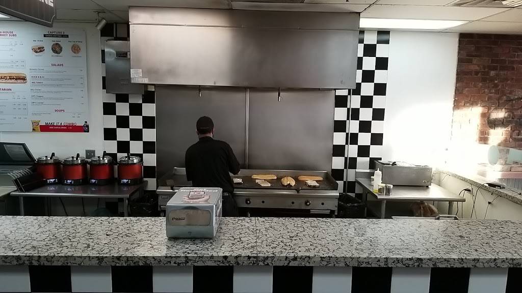 Capriottis Sandwich Shop | restaurant | 8450 W Sahara Ave #116, Las Vegas, NV 89117, USA | 7025620440 OR +1 702-562-0440