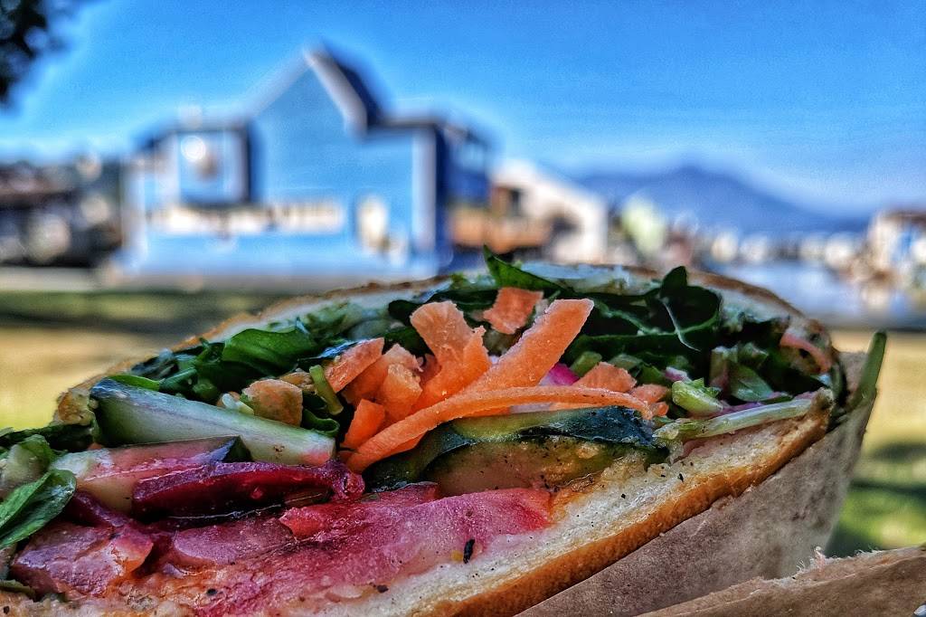 Davey Jones Deli | restaurant | 1 Gate 6 Rd, Sausalito, CA 94965, USA | 4153312282 OR +1 415-331-2282