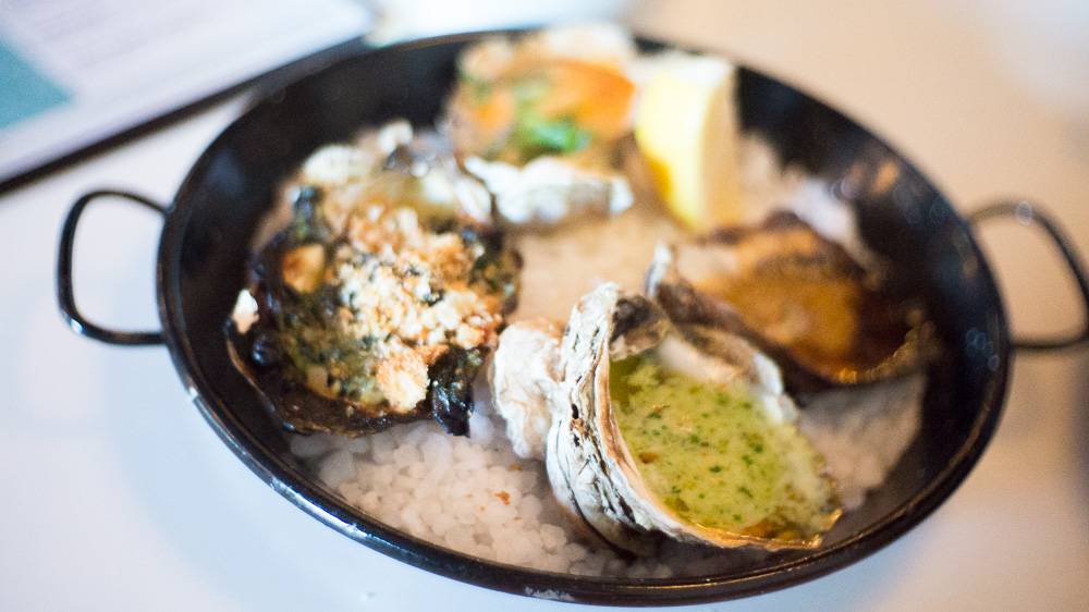 Fish N Beer | restaurant | 3510 Larimer St, Denver, CO 80205, USA | 3032483497 OR +1 303-248-3497