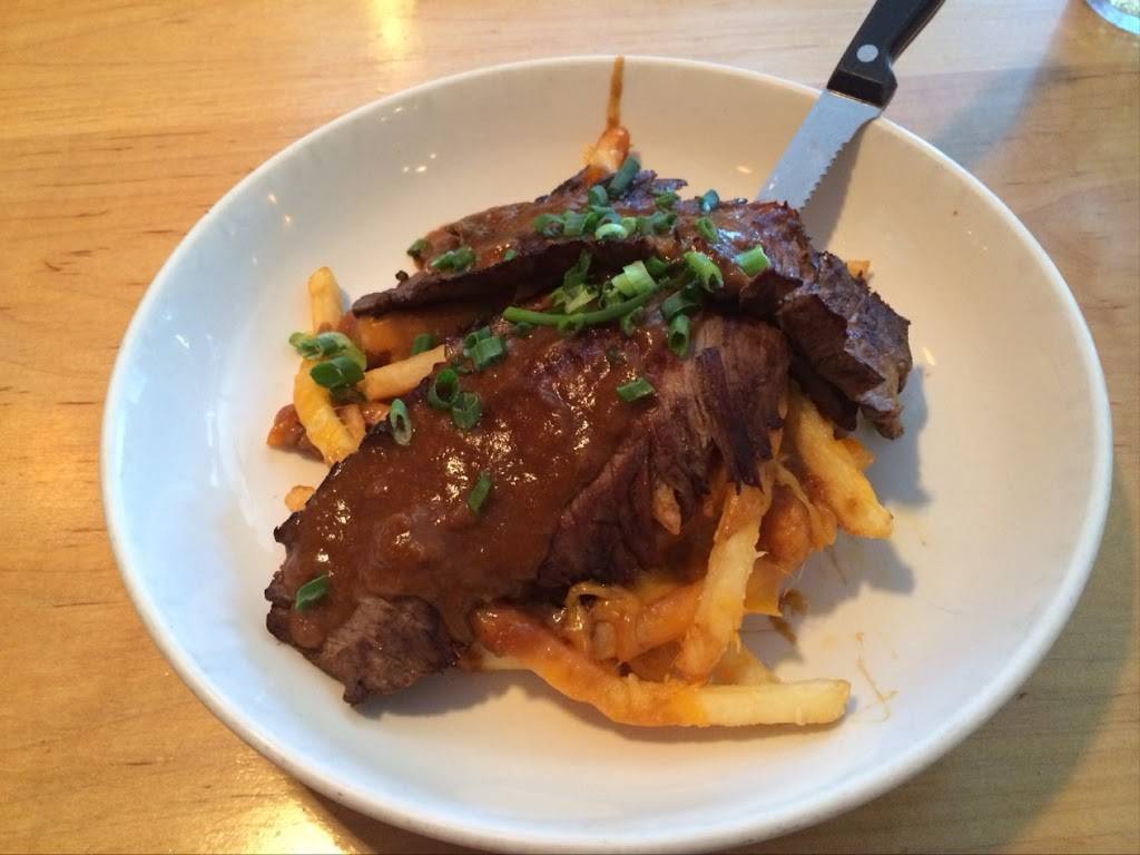 The New American Grill | restaurant | 5700 VT-100, Londonderry, VT 05148, USA | 8028249844 OR +1 802-824-9844