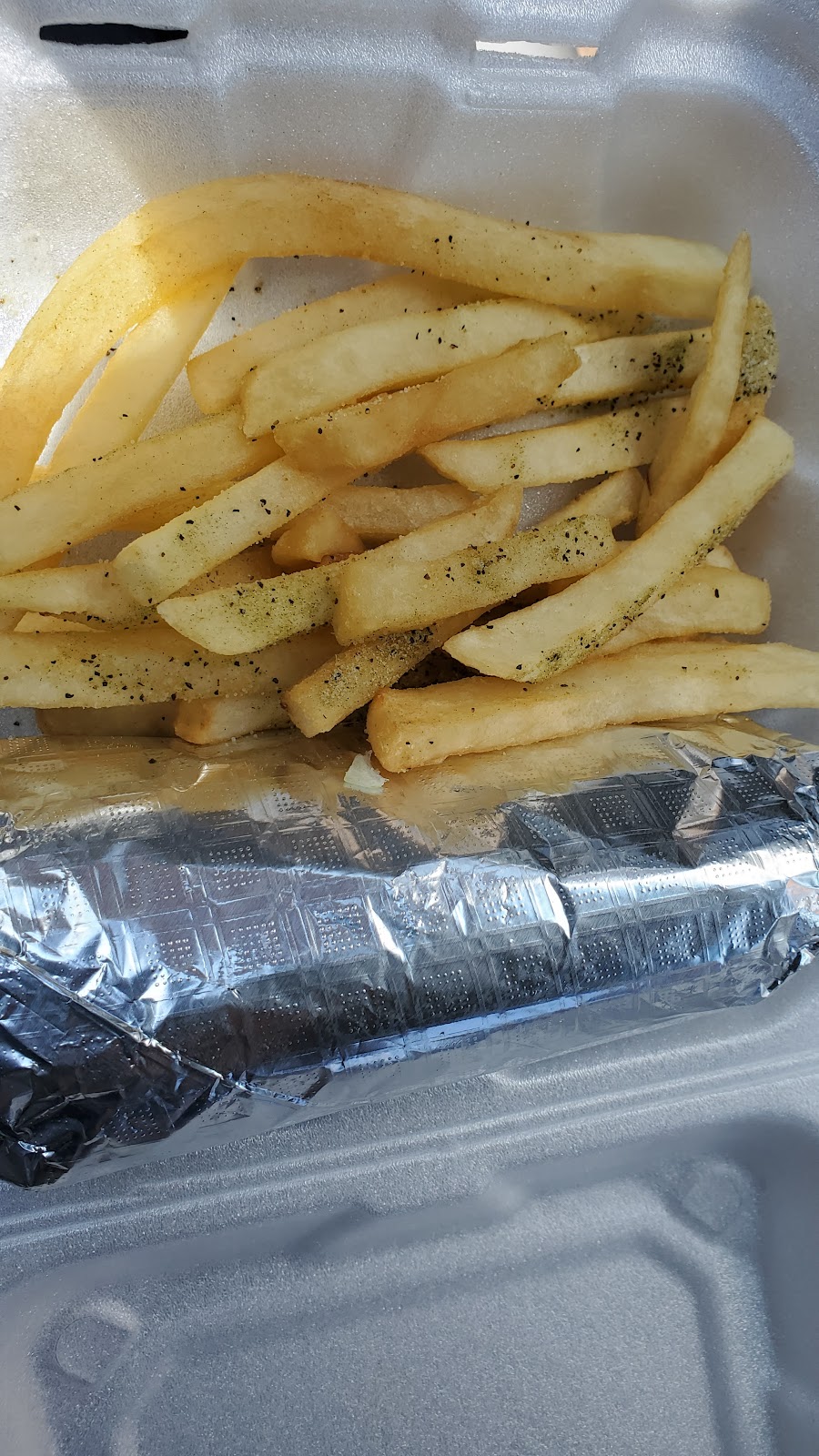 Hungry Sharks | restaurant | 1910 Marshall Rd #1, Jacksonville, AR 72076, USA | 5012411130 OR +1 501-241-1130