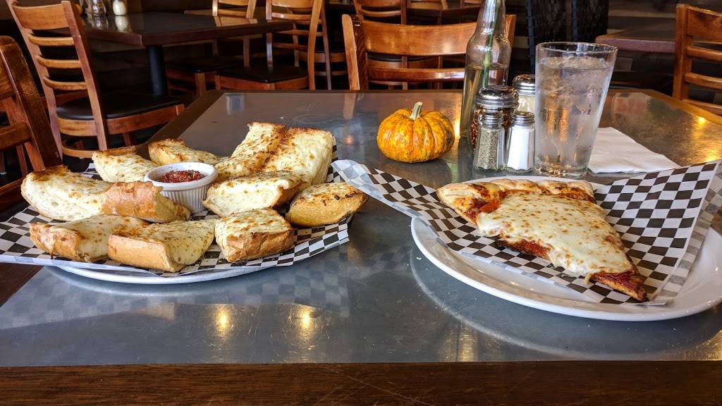 Hall Street Pizza Company | restaurant | 15917 SW Hall Blvd, Portland, OR 97224, USA | 5039682000 OR +1 503-968-2000