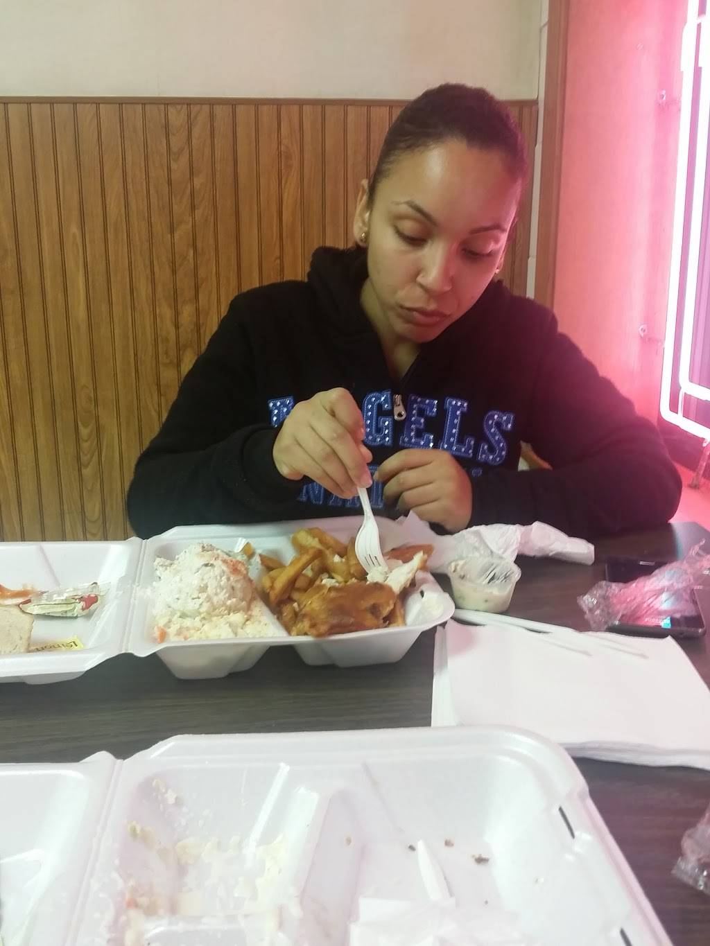 Gandys | restaurant | 1203 Cleveland Dr, Cheektowaga, NY 14225, USA | 7166333461 OR +1 716-633-3461