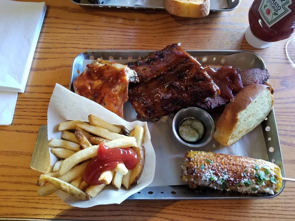 Chilis Grill & Bar | meal takeaway | 300 W Calaveras Blvd, Milpitas, CA 95035, USA | 4089429106 OR +1 408-942-9106