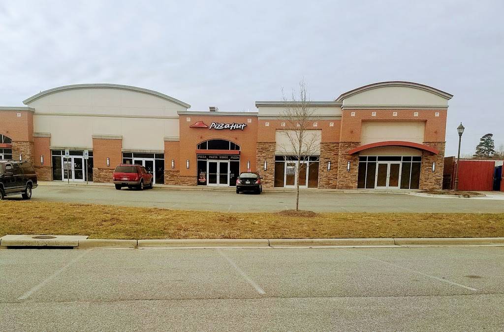 Pizza Hut | restaurant | 4002 Elton Way #103, Greensboro, NC 27406, USA | 3363789978 OR +1 336-378-9978