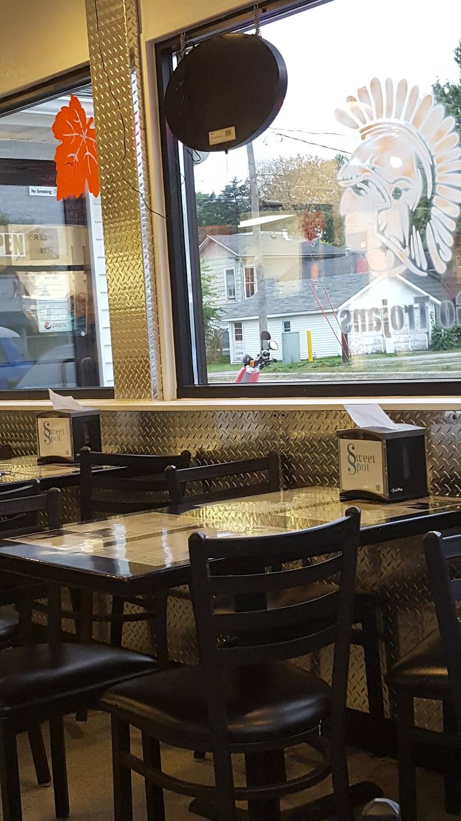 Sweet Spot | restaurant | 300 W Burlington Ave, Fairfield, IA 52556, USA | 6414722379 OR +1 641-472-2379