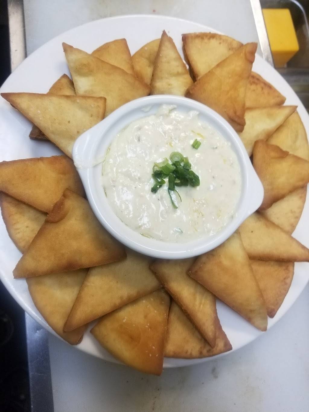 Sidelines Beer House | restaurant | 518 Locust Pl, Sewickley, PA 15143, USA | 4127410300 OR +1 412-741-0300