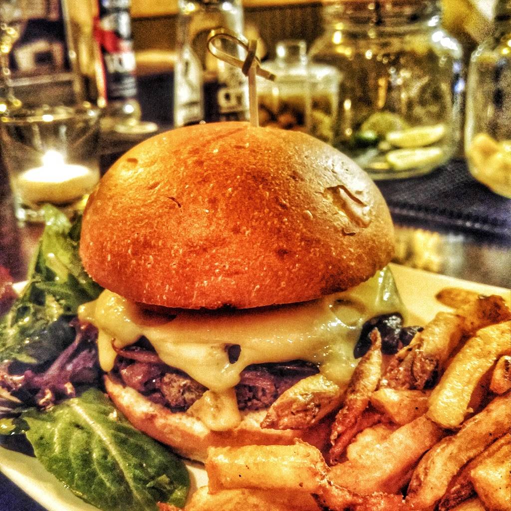 Hill Cafe | restaurant | 17 Putnam Ave, Brooklyn, NY 11238, USA | 7182303471 OR +1 718-230-3471