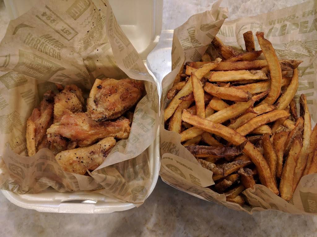 Wingstop | restaurant | 1740 N Harlem Ave, Elmwood Park, IL 60707, USA | 7084521010 OR +1 708-452-1010